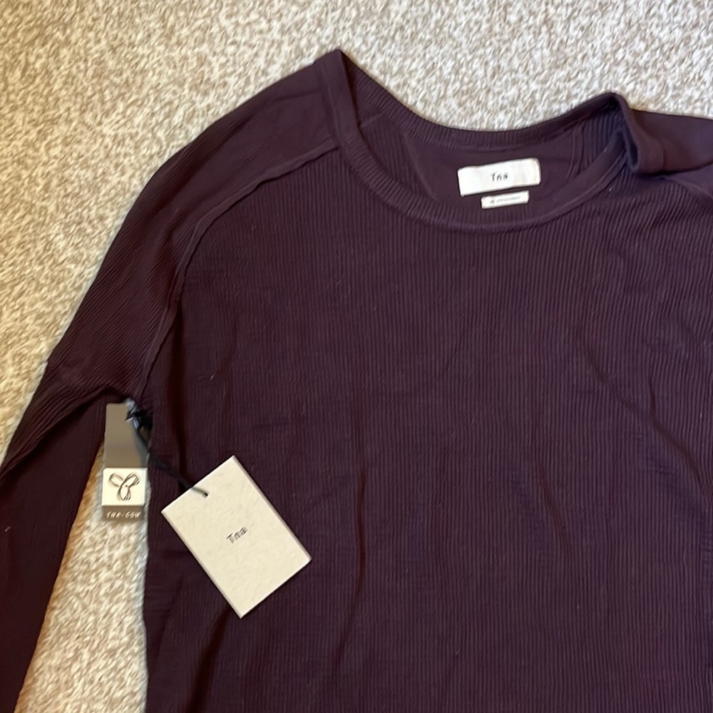 Aritzia maroon Henley